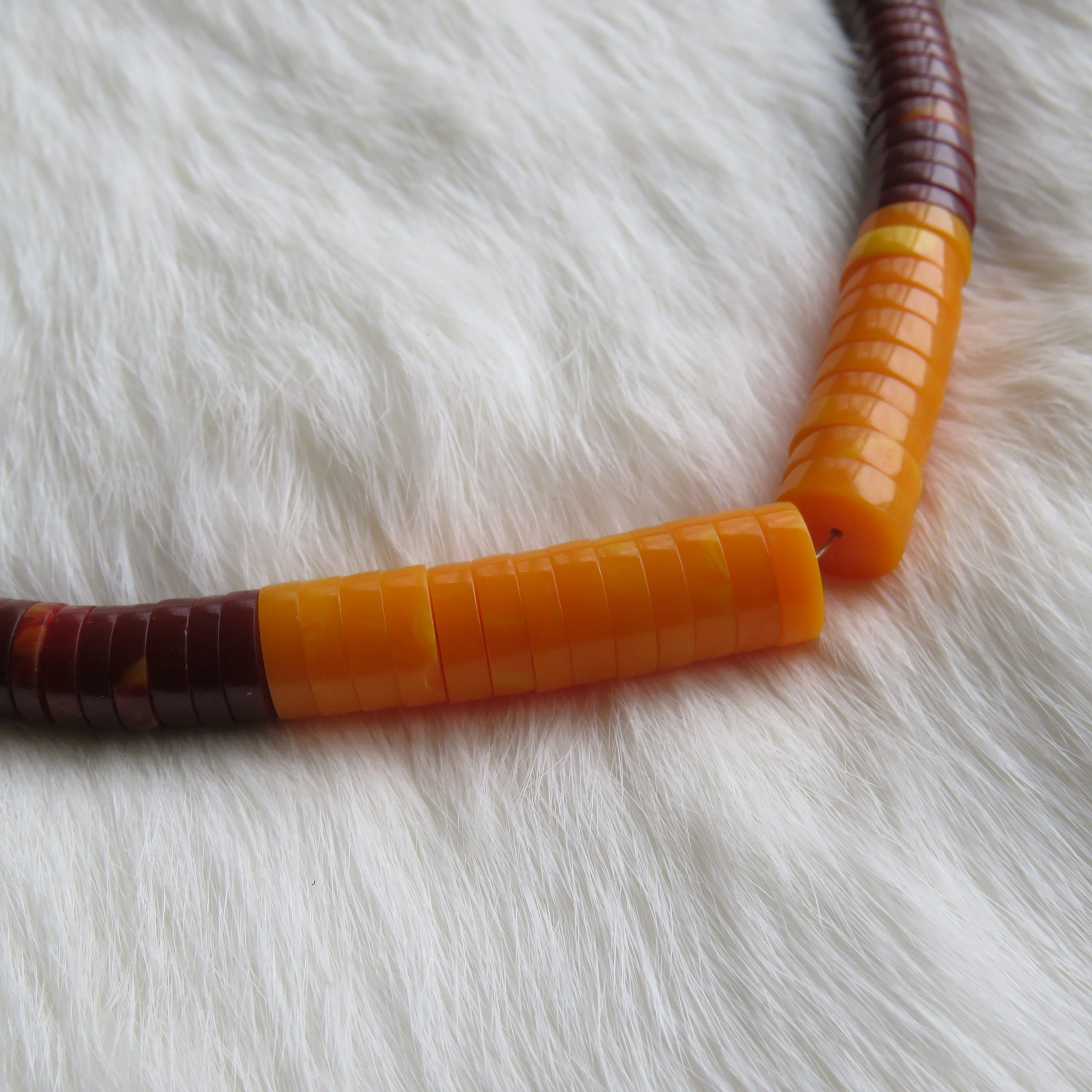 Schelpen kralen ketting bruin/oranje Fernando (ZUNI)